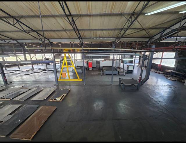 1,968M² WAREHOUSE TO LET IN ALRODE